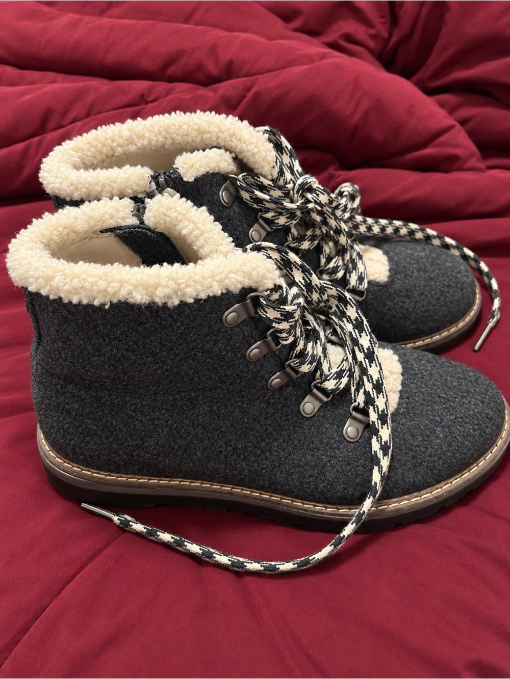 Madden NYC Women's SIZE 8 Gray Flannel Hiker Wedge Faux Fur Lace Up Boots